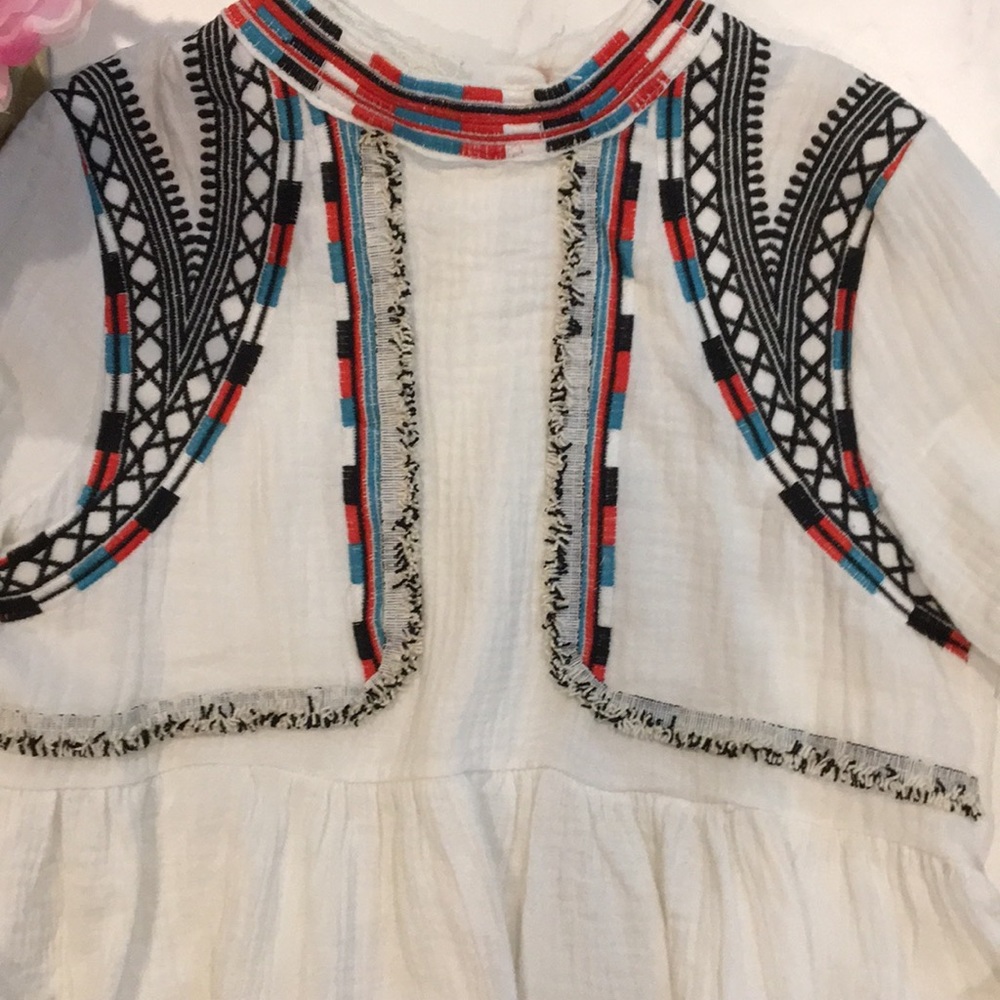 Aztec Ladies Top - Picture 2 of 3